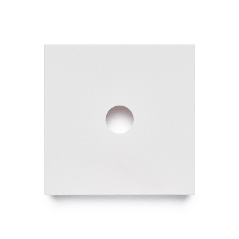 Фронтальна панель розетки телевізійної, дотик білого