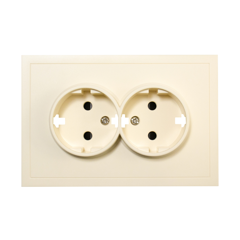 Фронтальна панель розетки подвійної із заземленням Quadrant, нувія крем